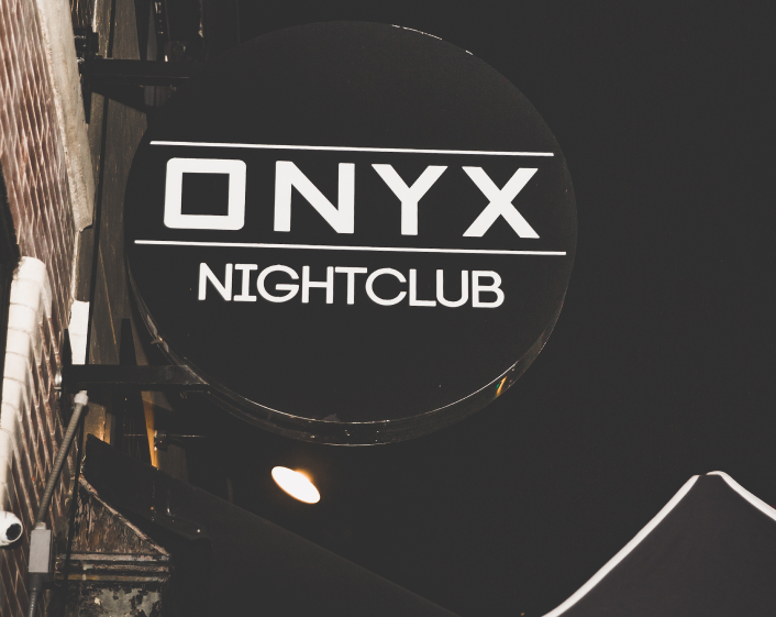 What's the Difference between a Bar & a Nightclub?